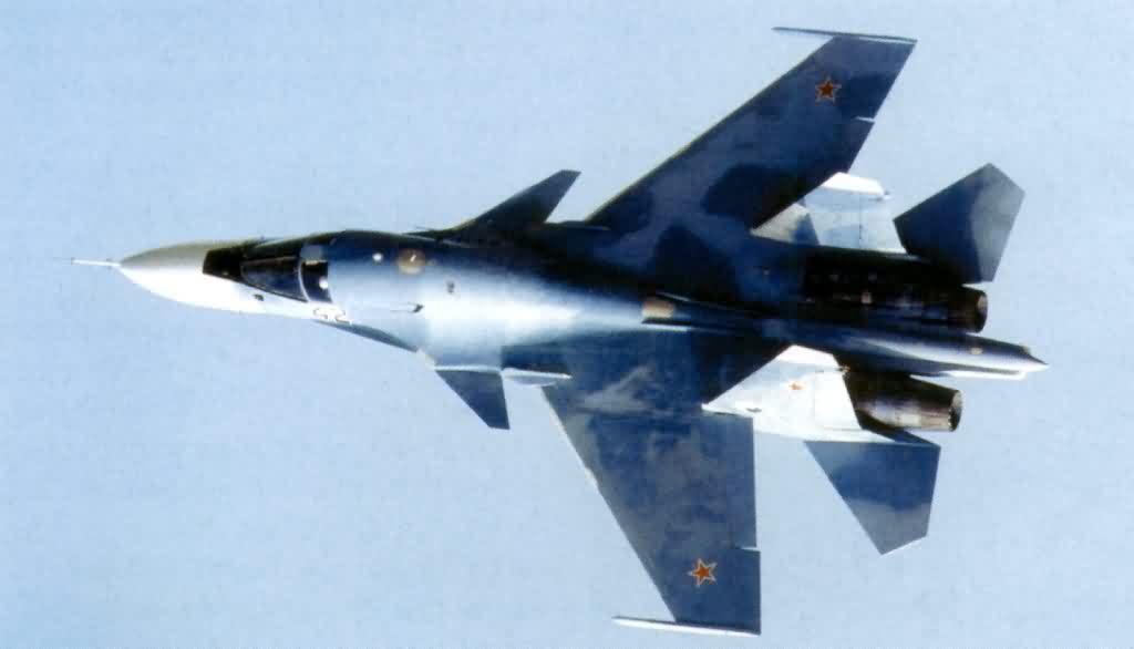 Фронтовой бомбардировщик Су-34.